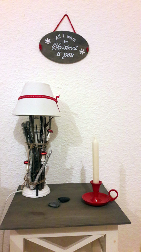 xmasdeko lampe und schild