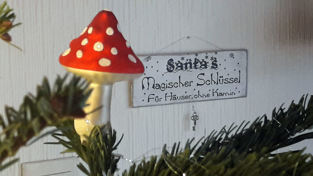 xmasdeko santas schluessel fliegenpilz