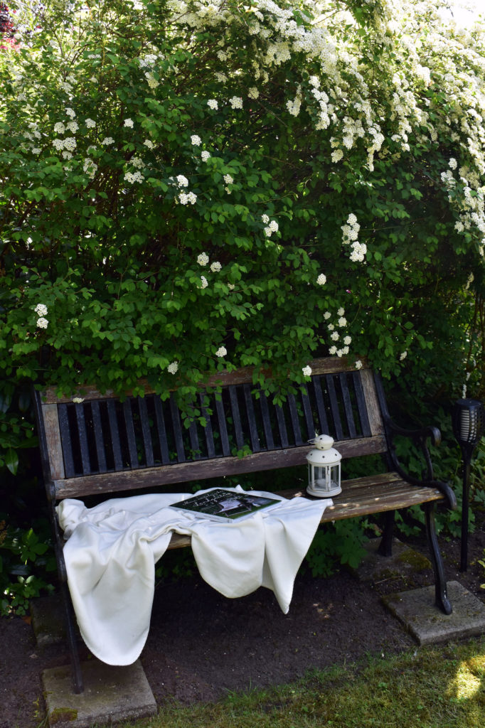 garten fruehling landhaus