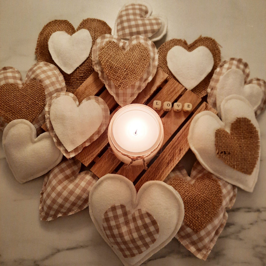 DIY Stoffherzen Valentinstag