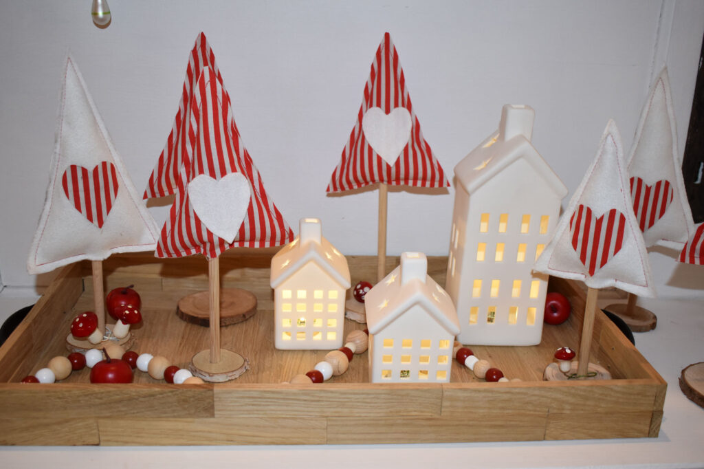 DIY Stofftannen Weihnachten rot Xmas Landhaus Farmhaus Farmhouse