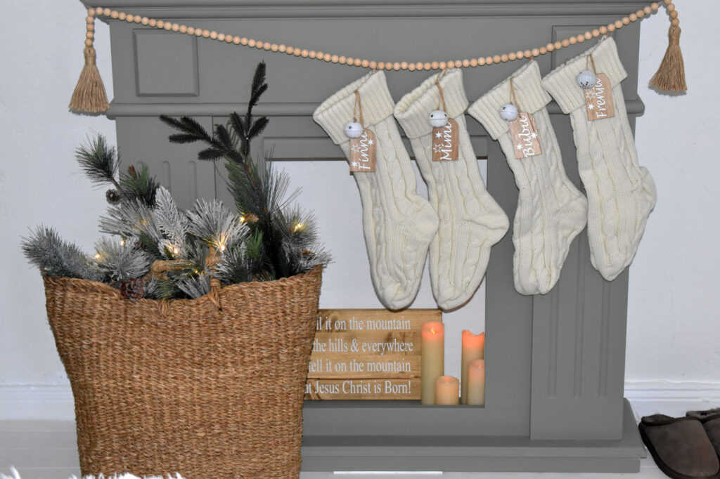 Weihnachtsdeko christmasdecor Schlafzimmer Bedroom decor Weihnachten xmas Kaminumrandung Kaminsims