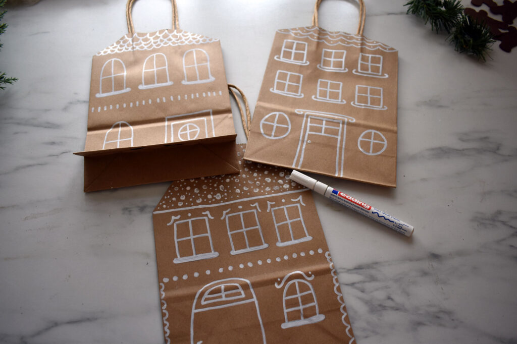 DIY Gingerbreadhouse Lebkuchenhaus Weihnachtsdeko
