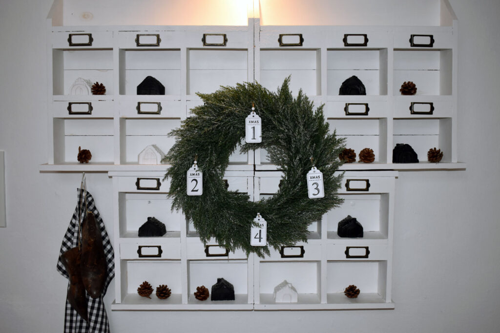 Weihnachtsdeko Christmas xmas schwarz weiß Karo shabby Esszimmer Esszimmerdeko