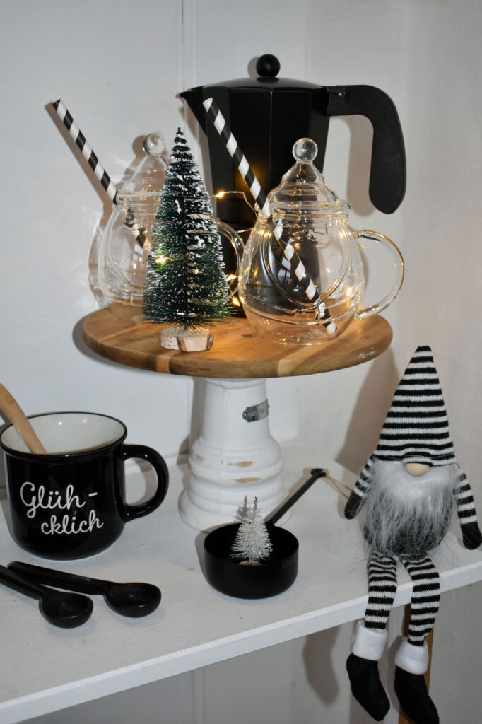 Weihnachtsdeko Christmas xmas schwarz weiß Karo Kaffeebar shabby