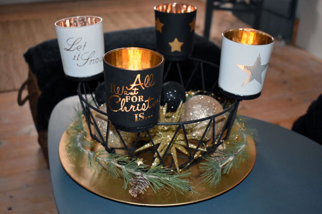 xmas decor Weihnachtsdeko gold Wohnzimmer Farmhaus christmasdecor